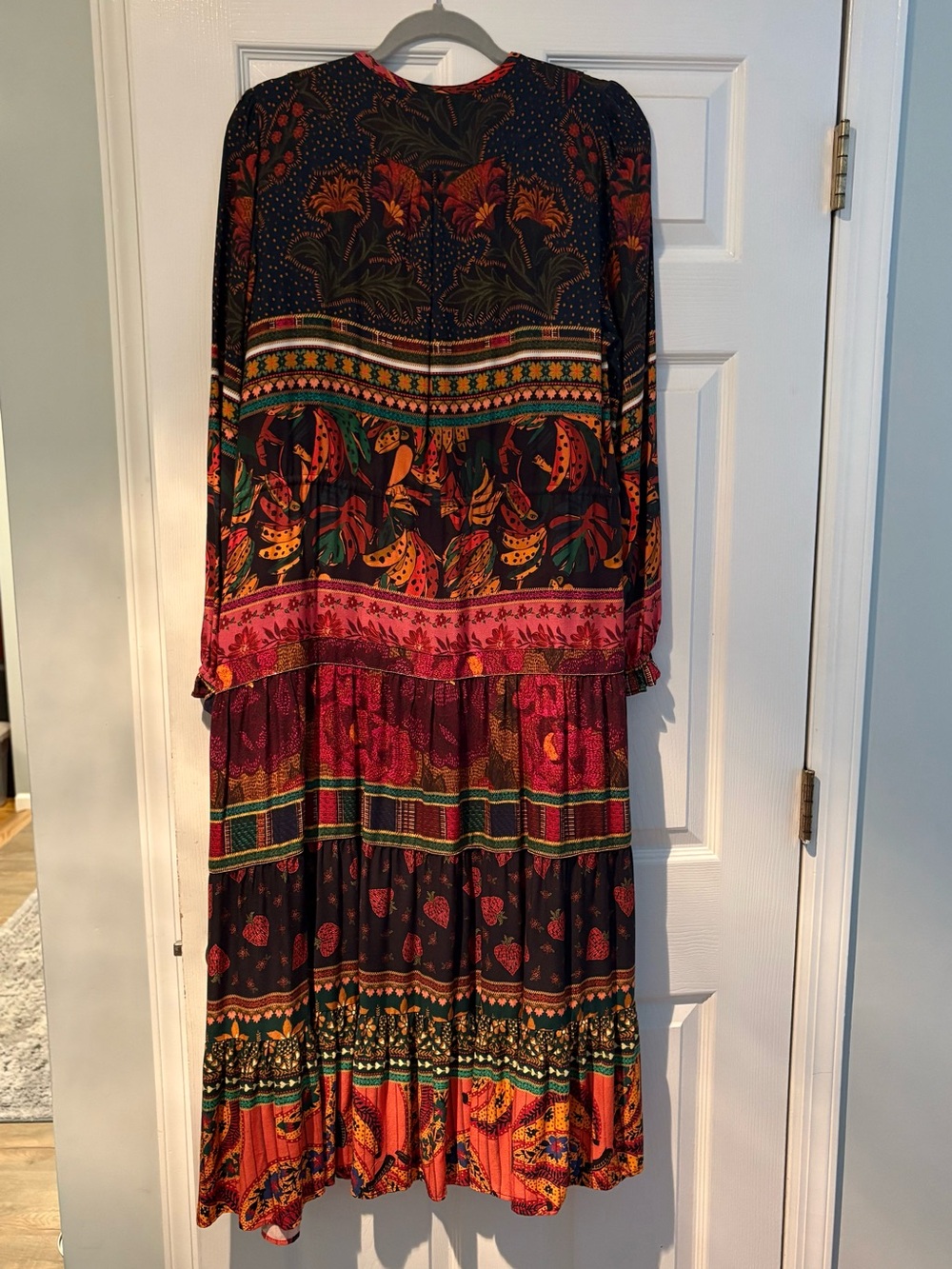 FARM Rio Black Multicolor Floral Paisley Tiered Maxi Dress NWT - Picture 2 of 4